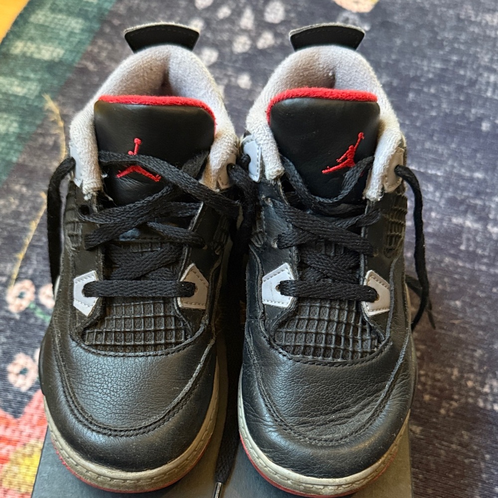 Nike Jordan Retro 4 Black/ Fire Red-Cement Grey